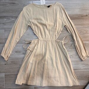 Universal Thread Cream Long Sleeve Dress